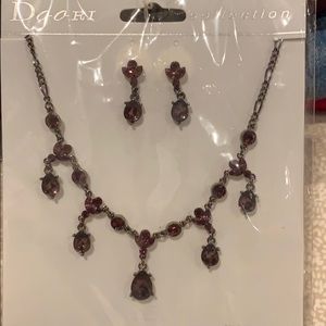 NWT necklace and earring set